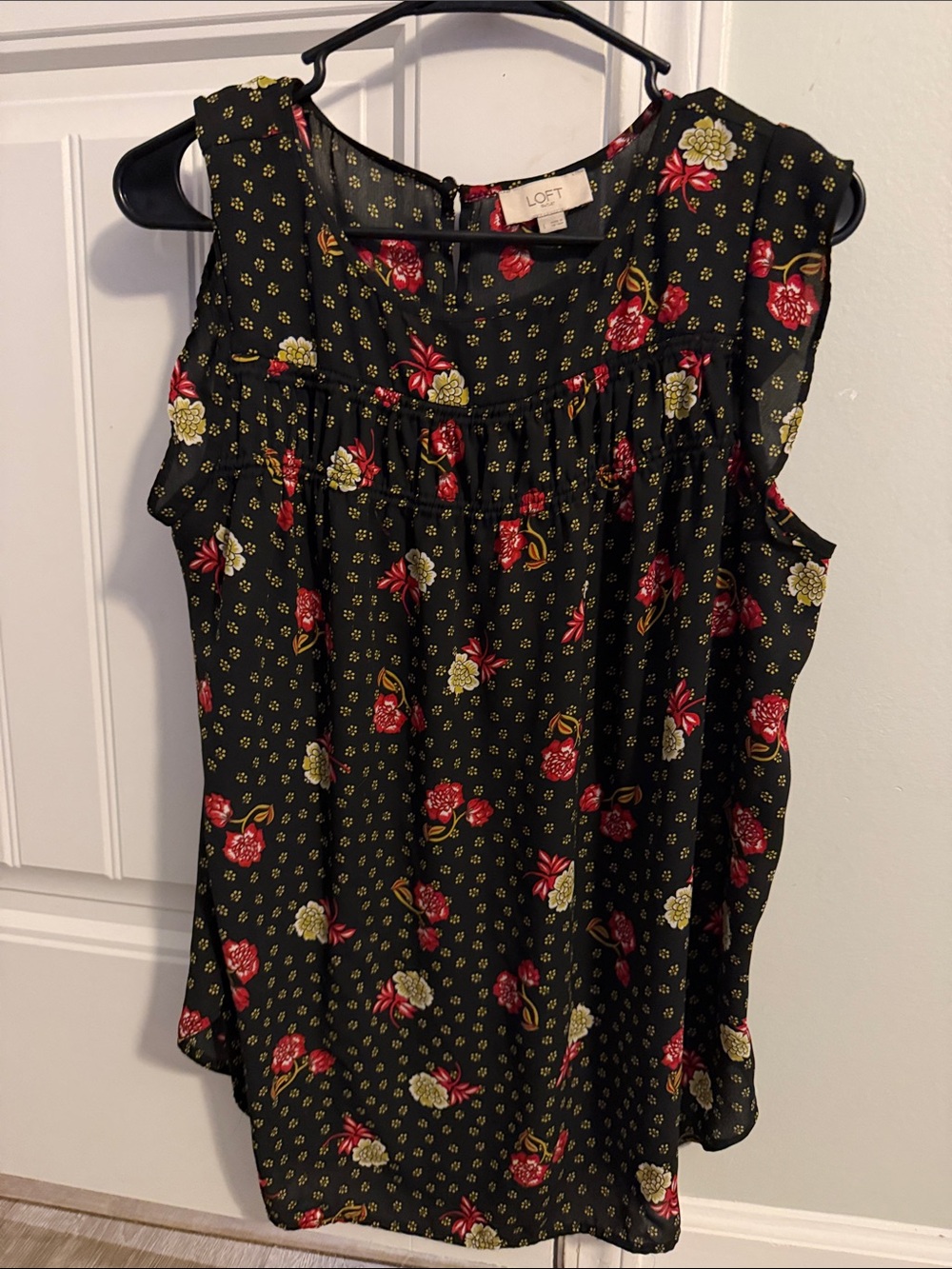 LOFT Black Floral Ruffle Sleeveless Top